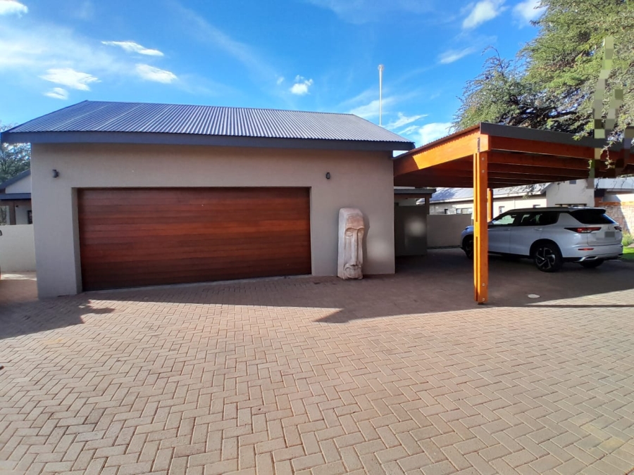 5 Bedroom Property for Sale in Kathu Northern Cape